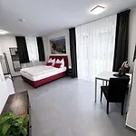 Apartmanhotel Grazora Living 3*