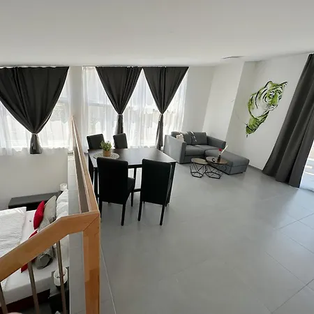 Grazora Living Апарт-отель Грац