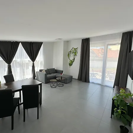 Grazora Living 3* Грац