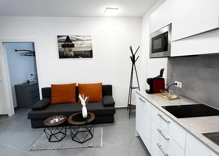 Aparthotel Grazora Living 3*