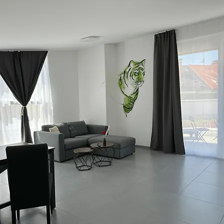 Apartahotel Grazora Living 3*