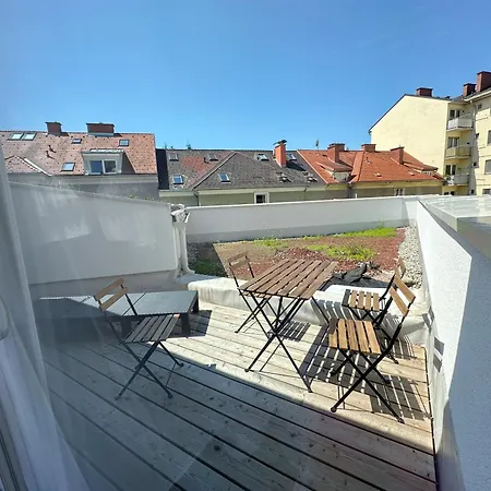 Aparthotel Grazora Living 3*