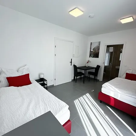 Apartahotel Grazora Living