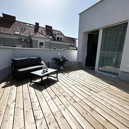 Aparthotel Grazora Living 3*