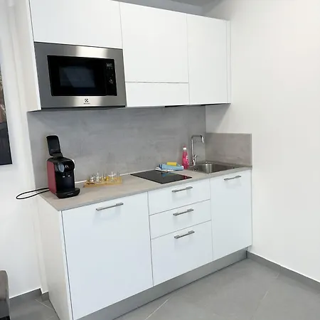 Ξενοδοχείο με διαμερίσματα Grazora Living Γκρατς