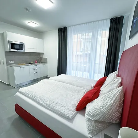 Grazora Living Aparthotel 3*