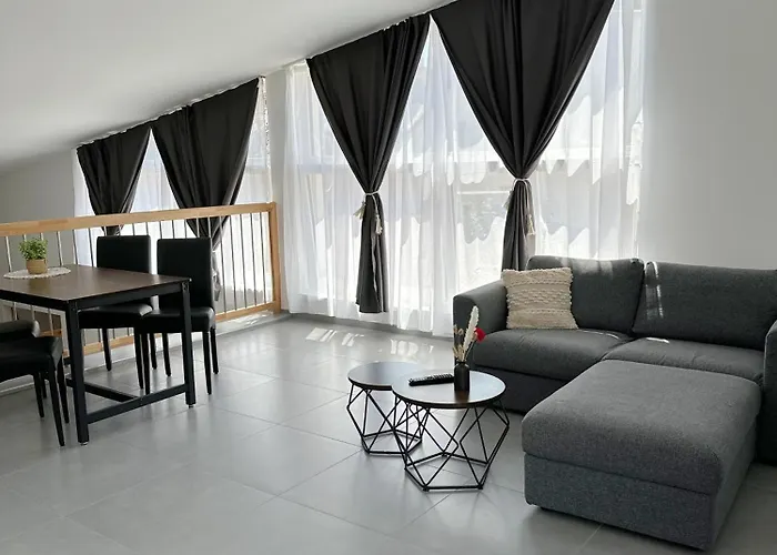Grazora Living Aparthotel 3*